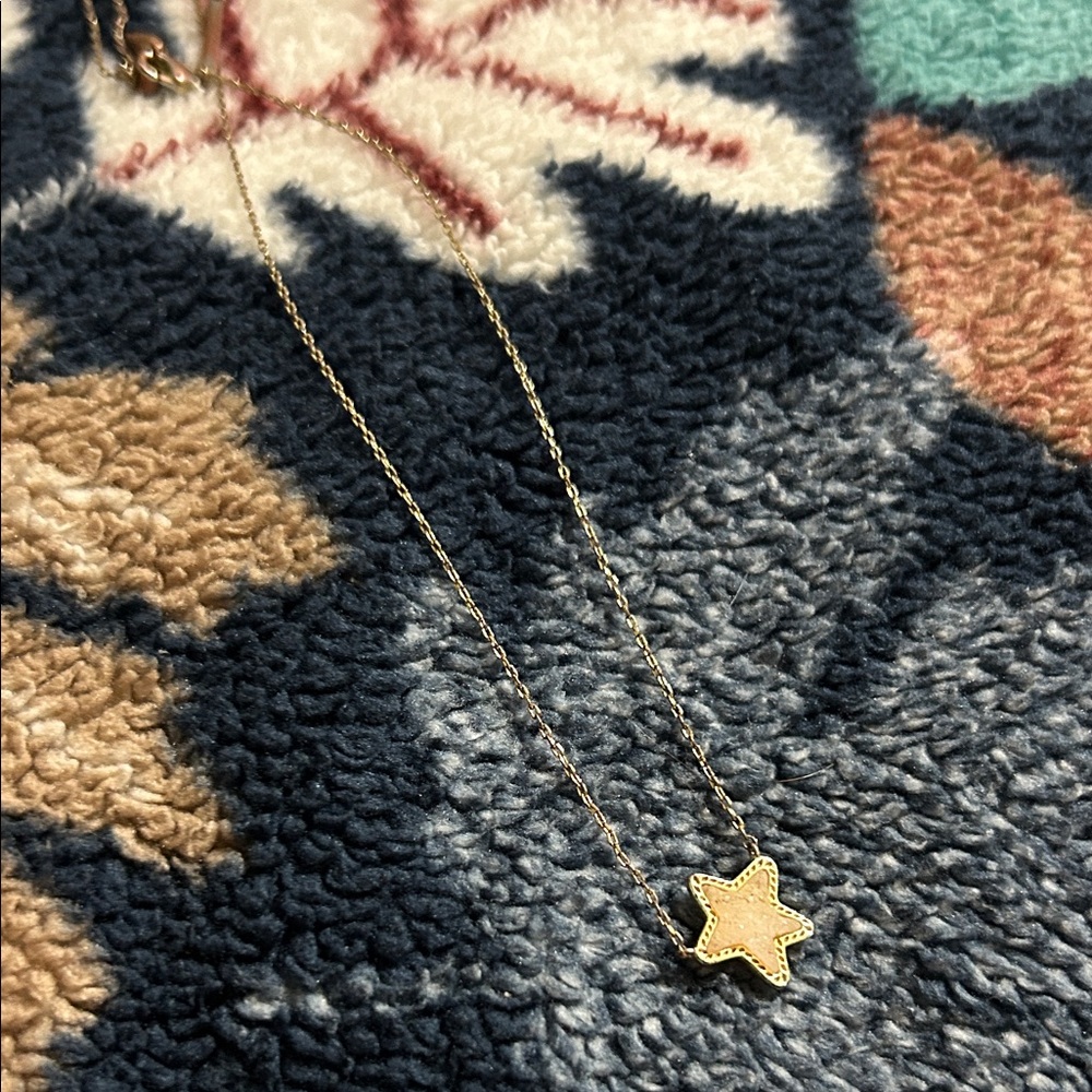 Kendra Scott Gold Star Necklace